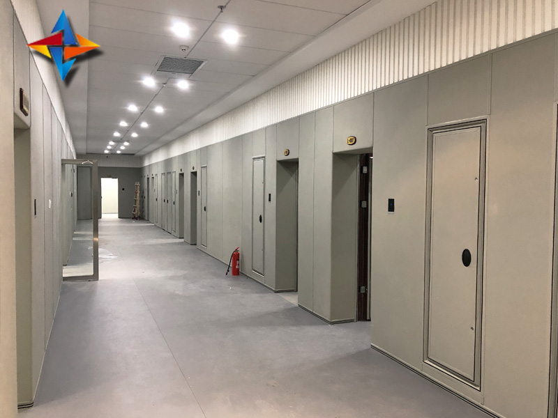 談話(huà)室防撞軟包+談話(huà)室桌軟包椅，審訊室桌談話(huà)室軟包廠(chǎng)家