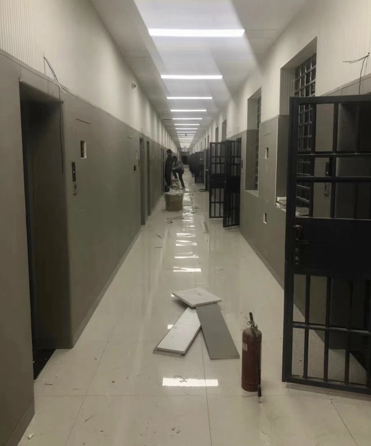 兩種法院防撞軟包相關(guān)介紹原來(lái)如此簡(jiǎn)單，審訊室，談話室，留置室軟包廠家